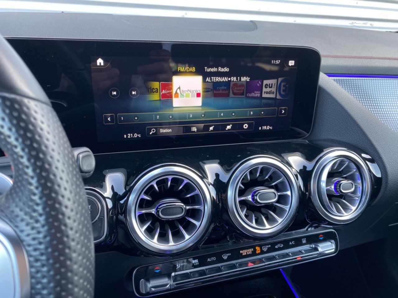 Photo du v&eacute;hicule 18 / 18