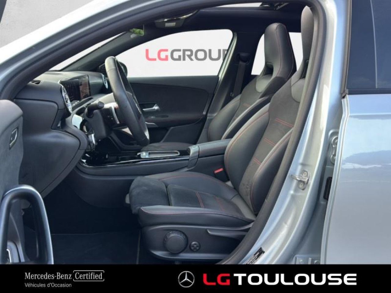 Photo du v&eacute;hicule 10 / 18