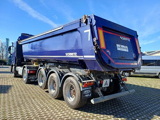 Vehicle image 14 / 15