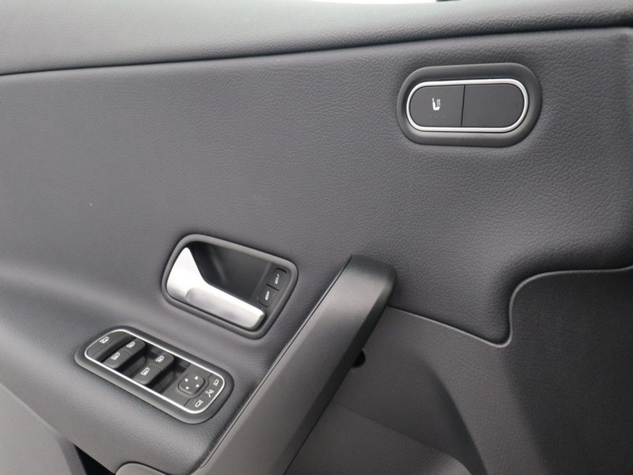 Imagem do veículo 12 / 18