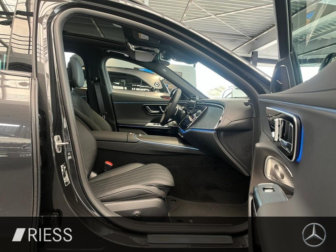 Mercedes-Benz E-Klasse – Bild 9