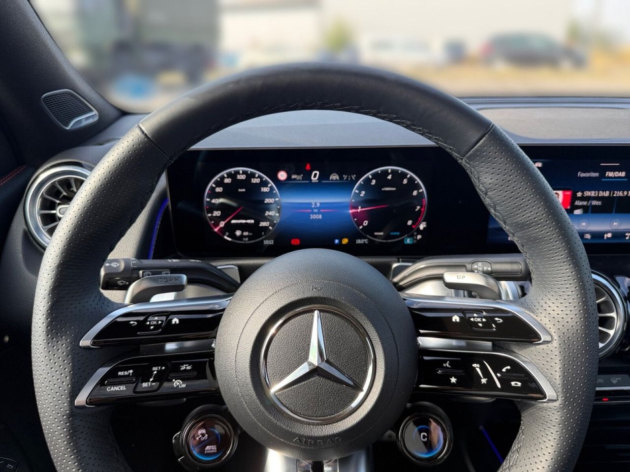 Mercedes-Benz GLB – Bild 8