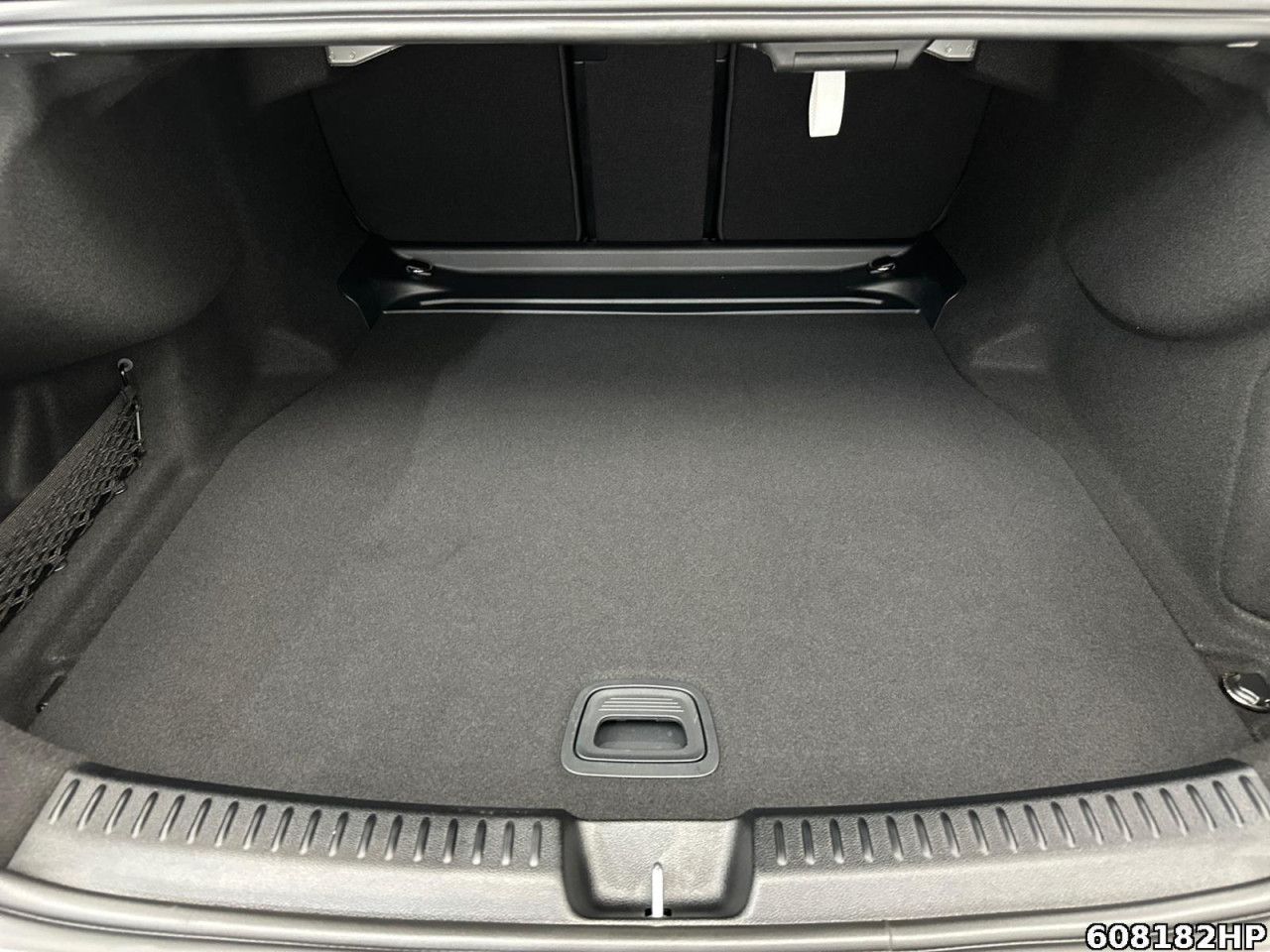 Mercedes-Benz E-Klasse – Bild 6
