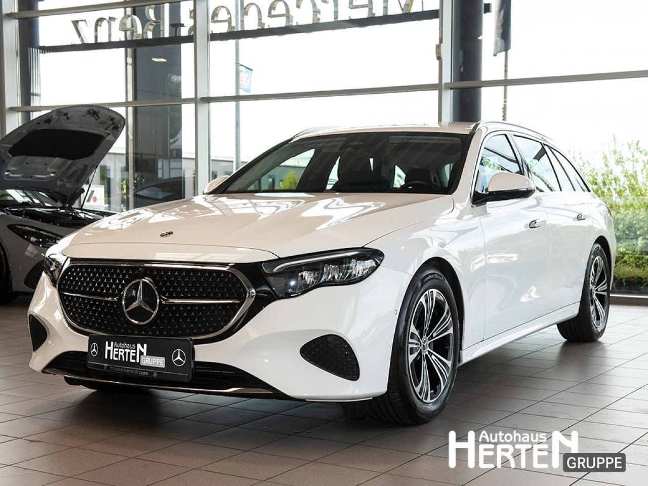 Mercedes-Benz E-Klasse – Bild 7