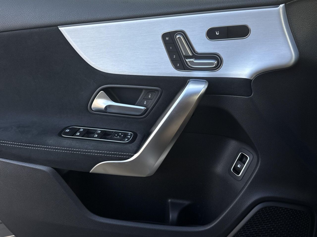 Zdjęcie pojazdu 19 / 22