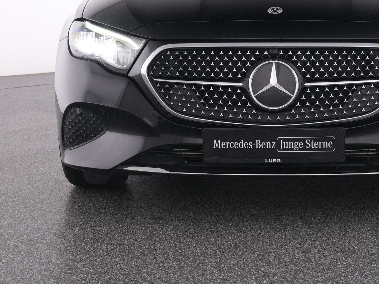 Mercedes-Benz E-Klasse – Bild 16