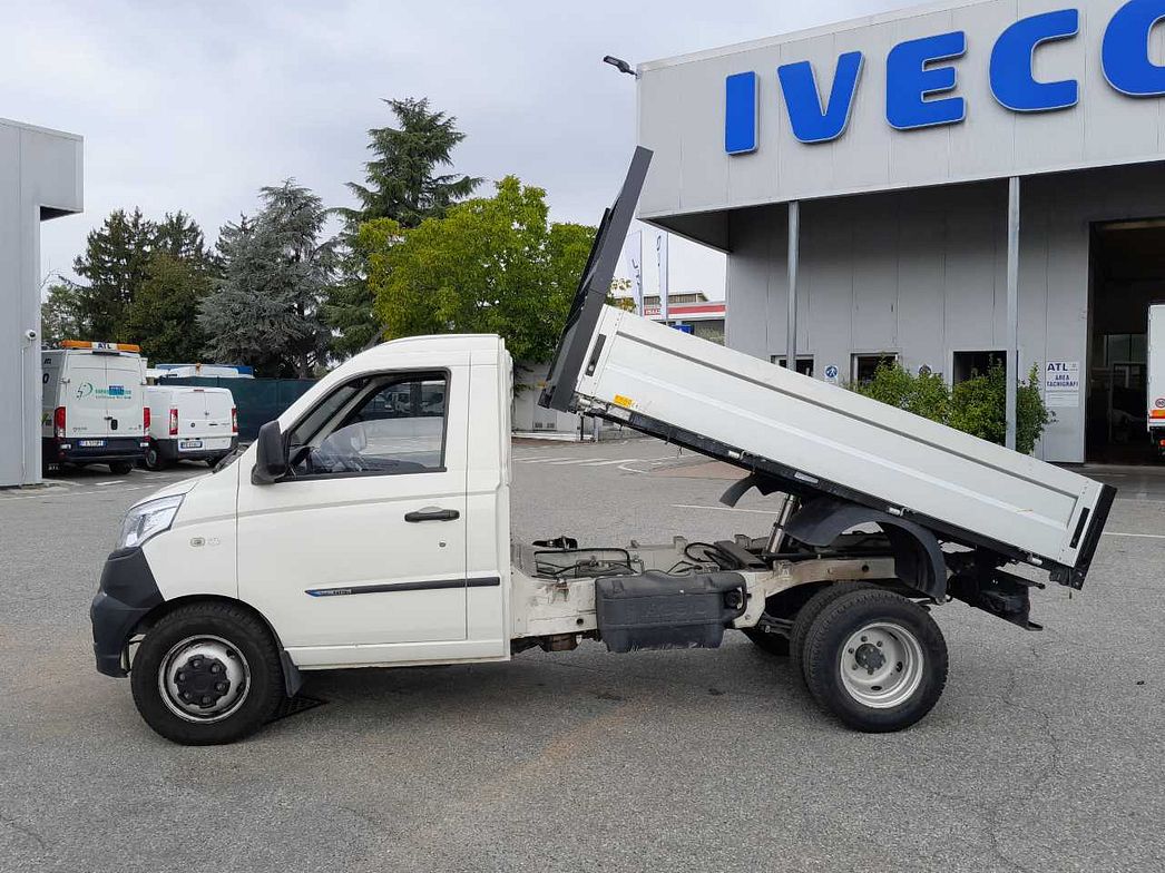 Piaggio | NP6 TW TIPP 300 SR LPG 253 TOP WHITE