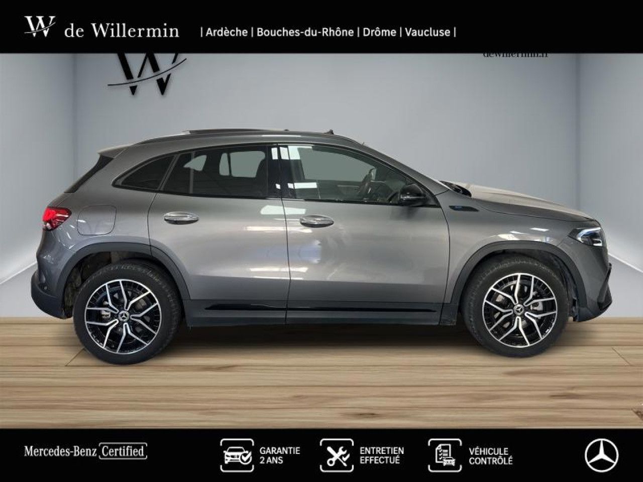 Photo du v&eacute;hicule 3 / 18