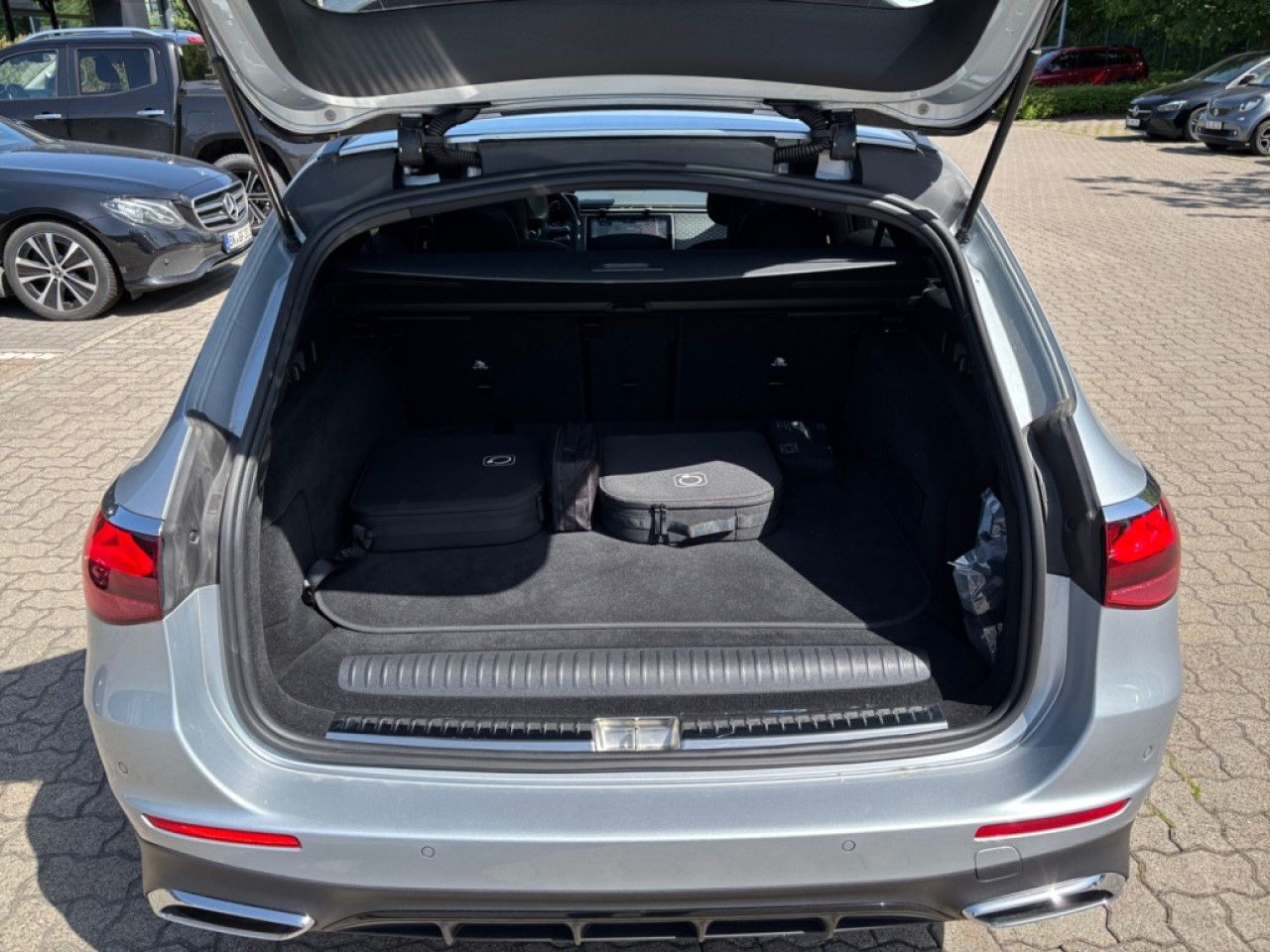 Mercedes-Benz E-Klasse – Bild 15