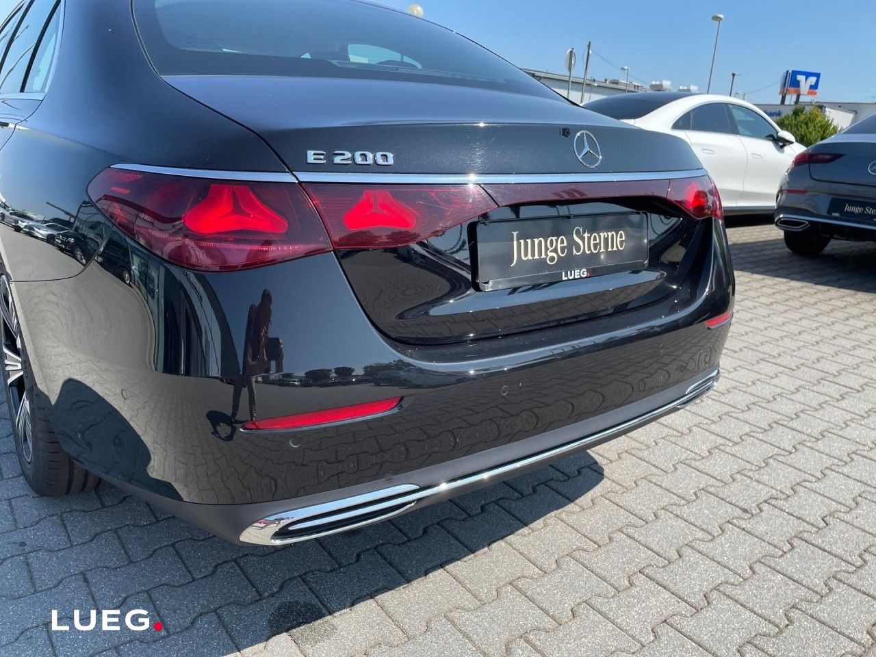 Mercedes-Benz E-Klasse – Bild 18