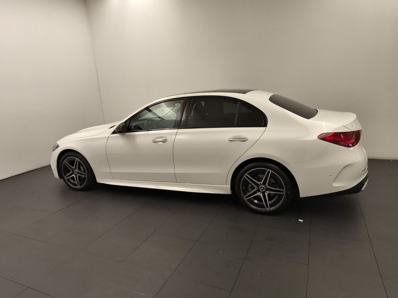 Mercedes-Benz C-Klasse – Bild 8