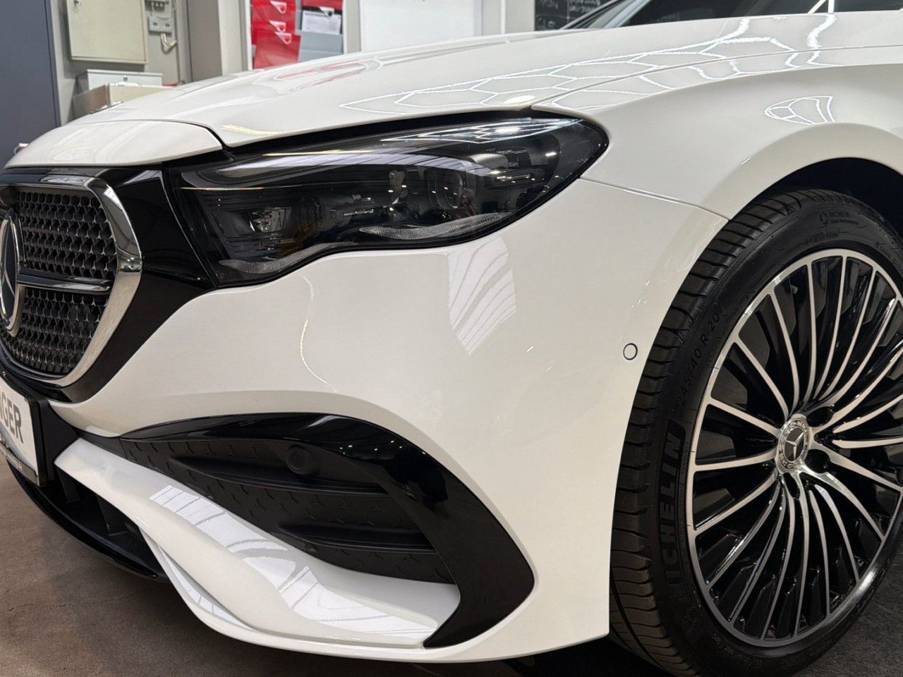 Mercedes-Benz E-Klasse – Bild 12