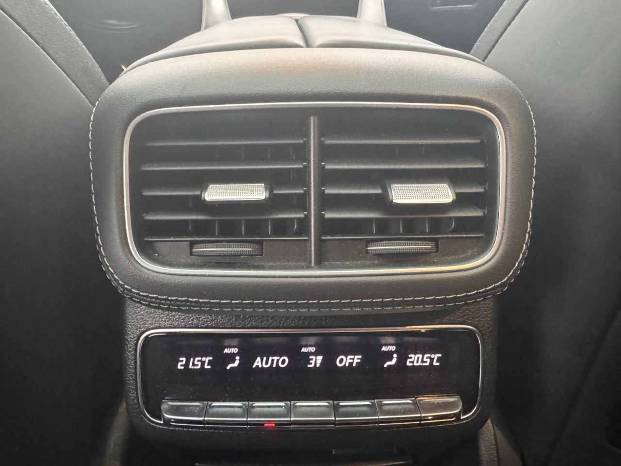 Zdjęcie pojazdu 21 / 29