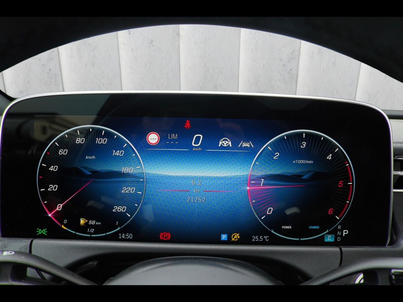 Mercedes-Benz E-Klasse – Bild 20