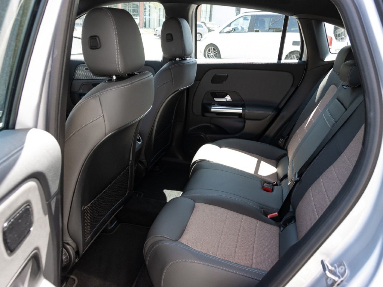 Mercedes-Benz EQA – Bild 10