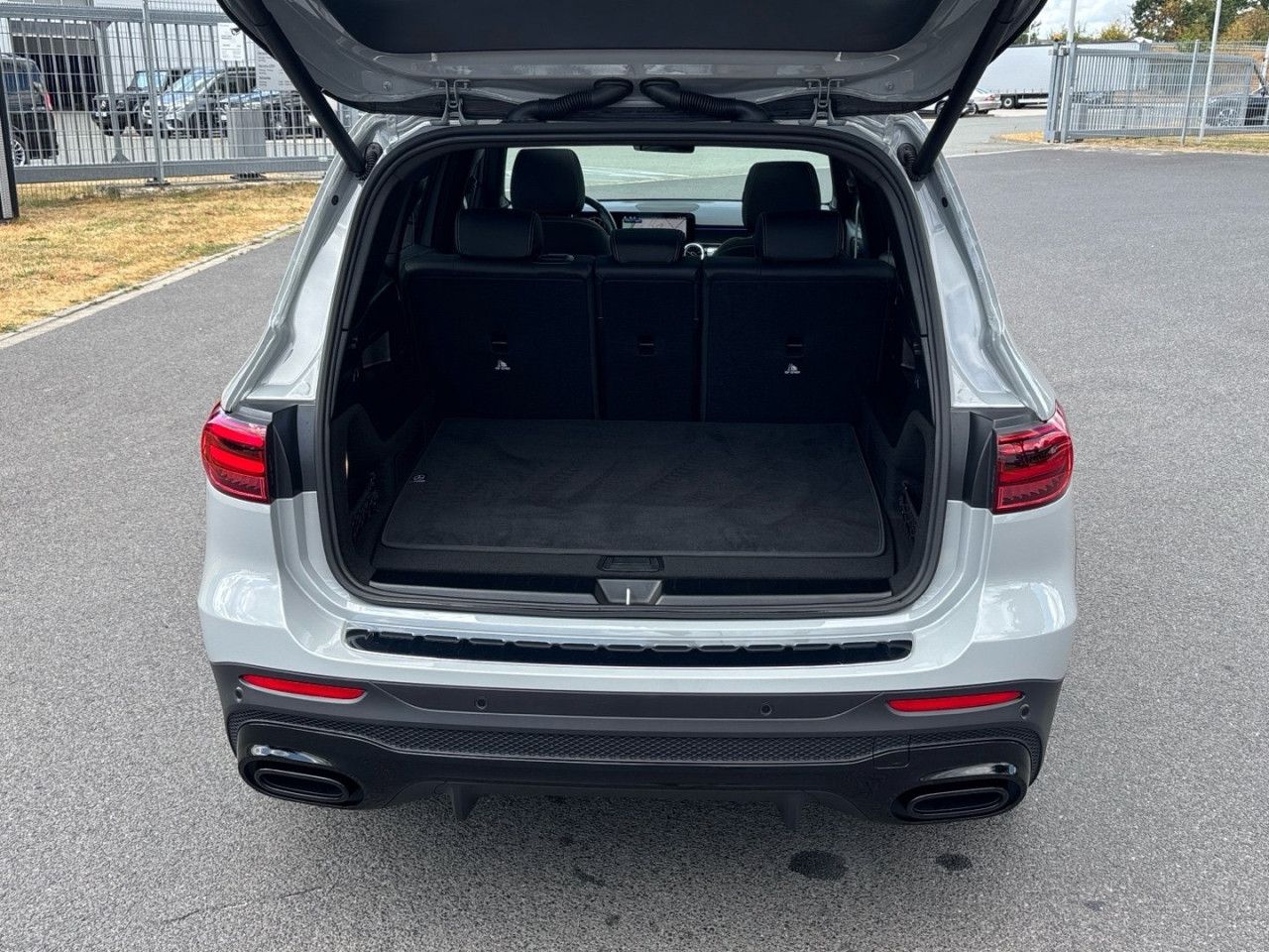 Mercedes-Benz GLB – Bild 16