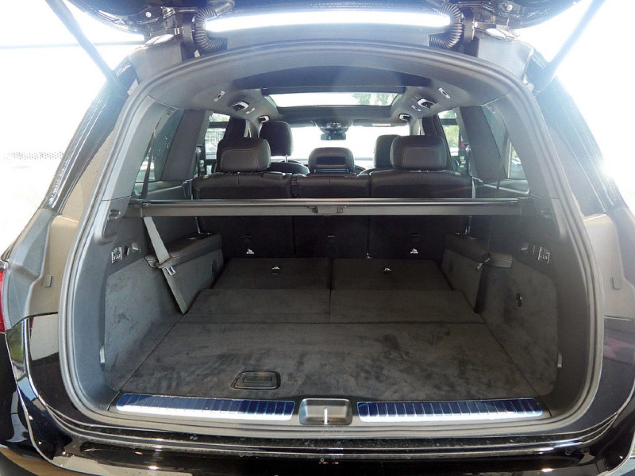 Mercedes-Benz GLS – Bild 12