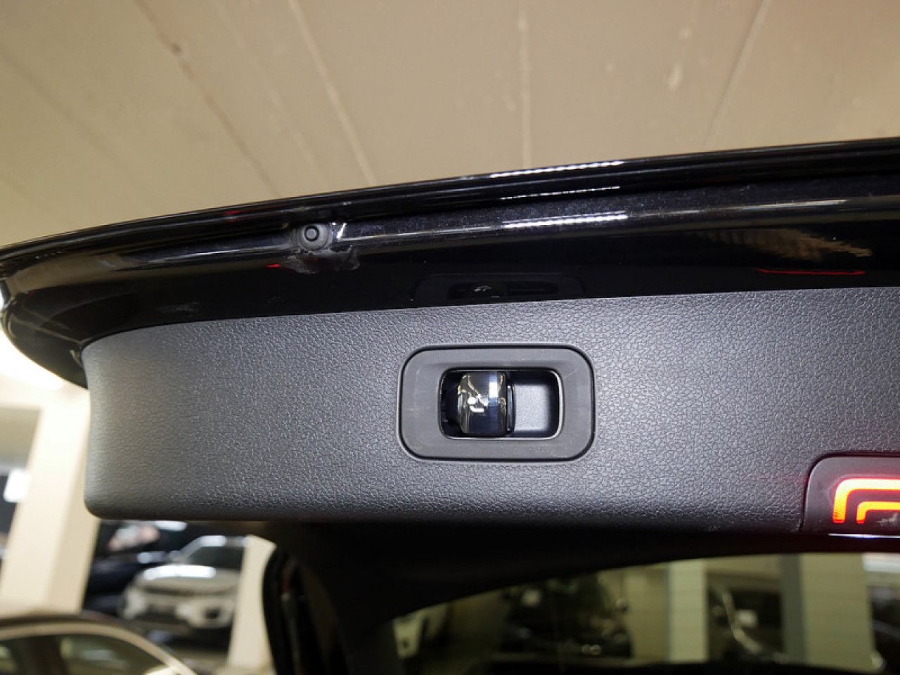 Mercedes-Benz E-Klasse – Bild 12