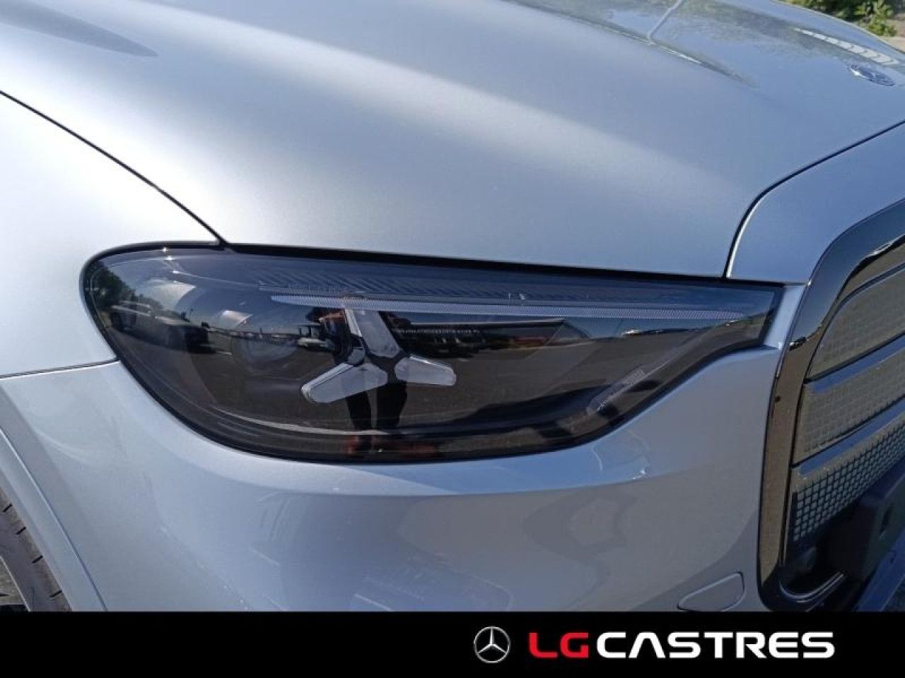 Photo du v&eacute;hicule 16 / 18