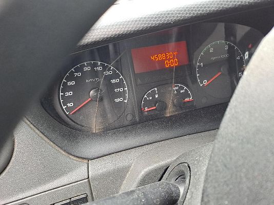 Vehicle image 6 / 6