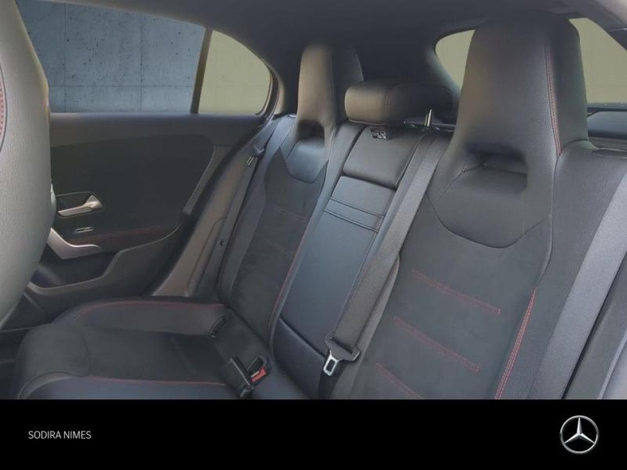 Photo du v&eacute;hicule 15 / 18