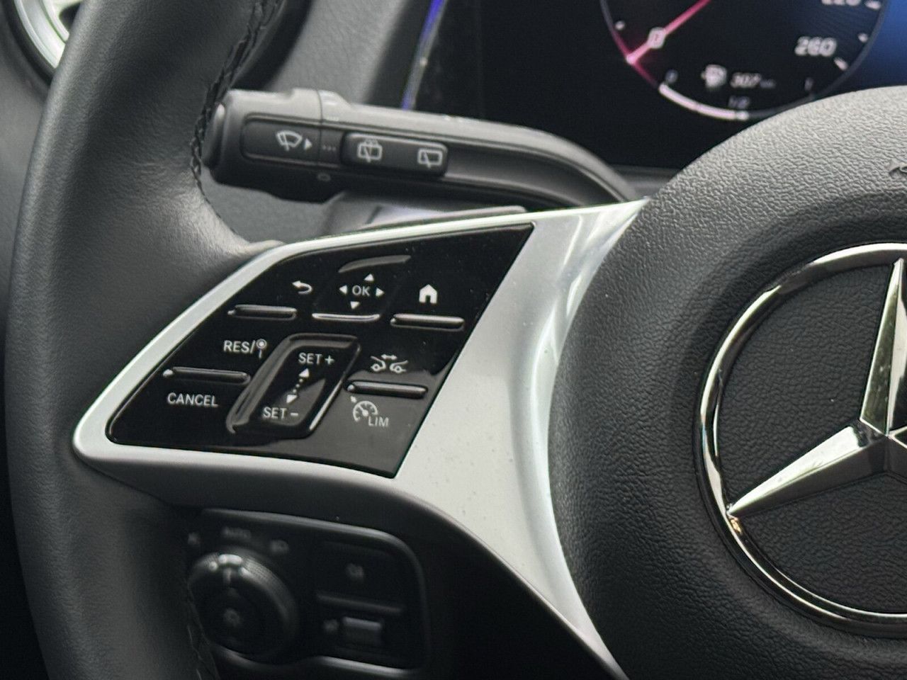 Mercedes-Benz GLB – Bild 14