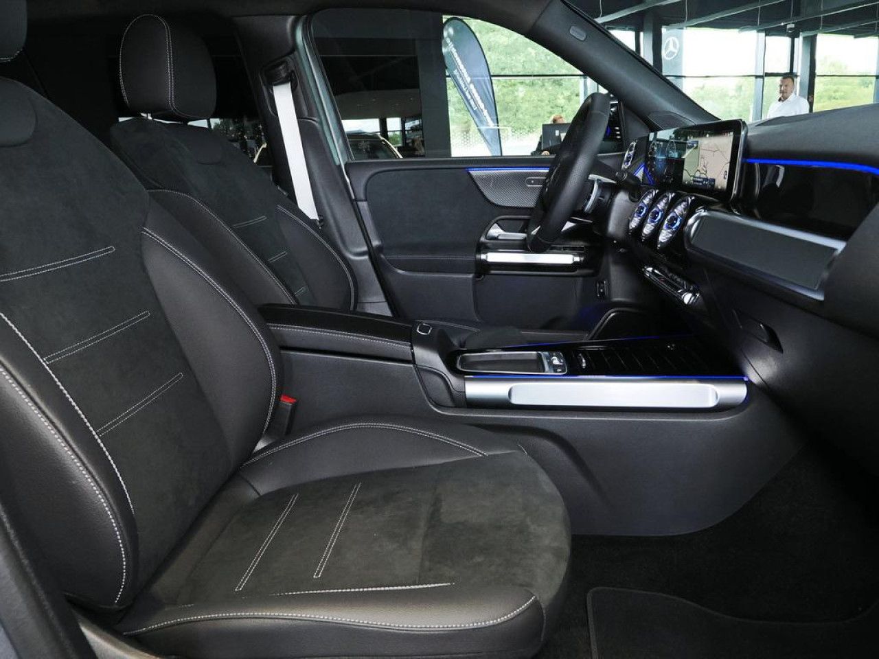 Mercedes-Benz GLB – Bild 12