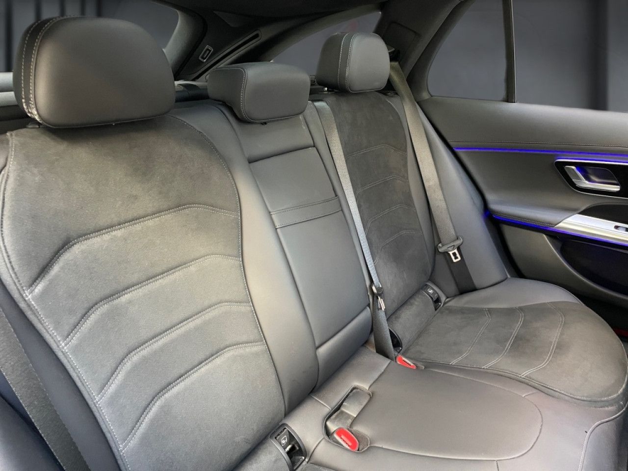 Mercedes-Benz E-Klasse – Bild 14