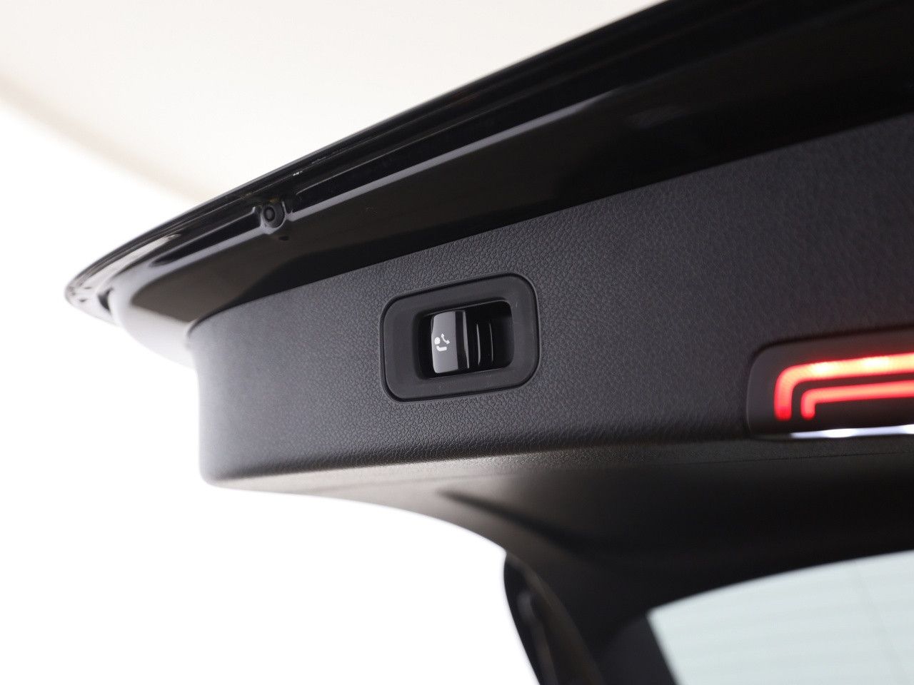 Mercedes-Benz E-Klasse – Bild 24