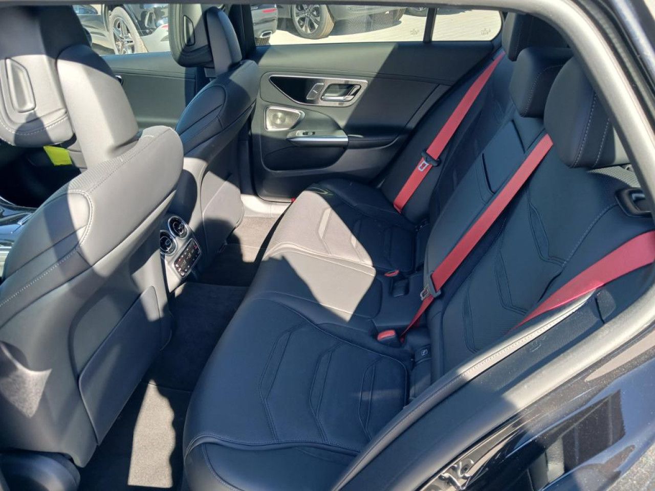Mercedes-Benz C-Klasse – Bild 14
