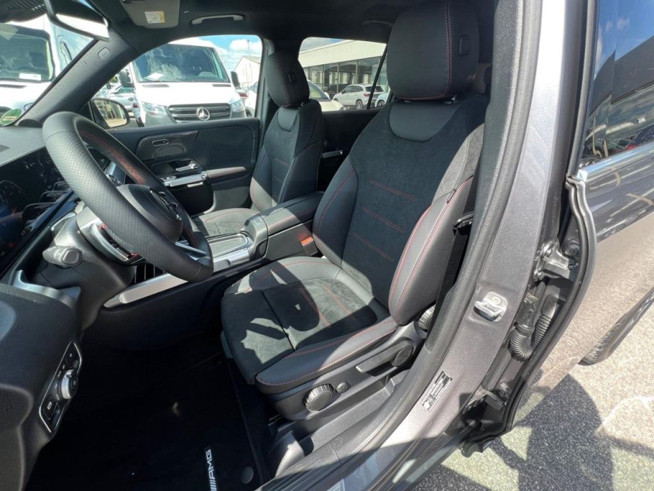 Mercedes-Benz GLB – Bild 23