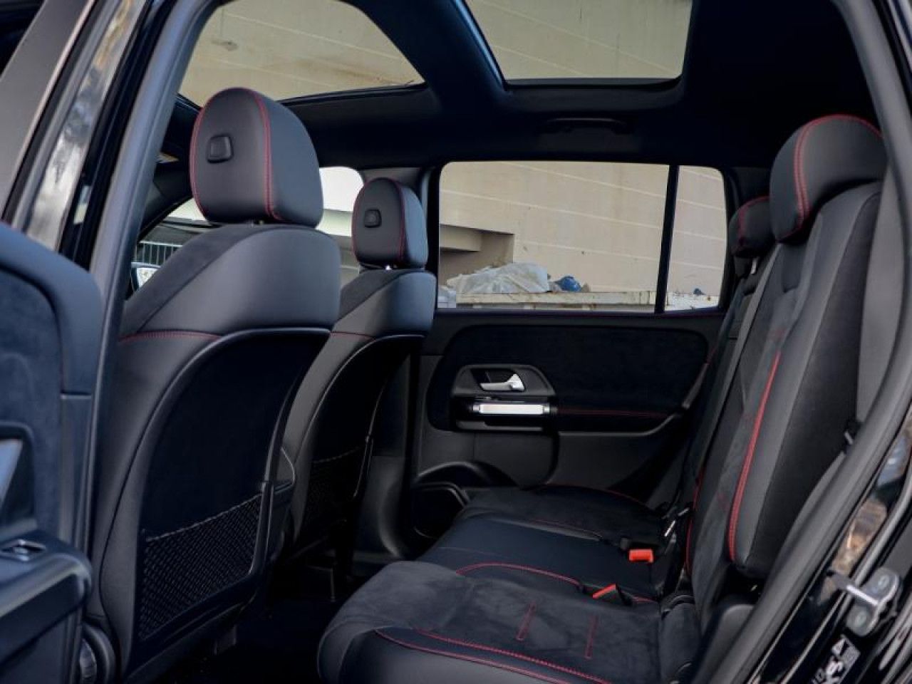 Photo du v&eacute;hicule 18 / 18