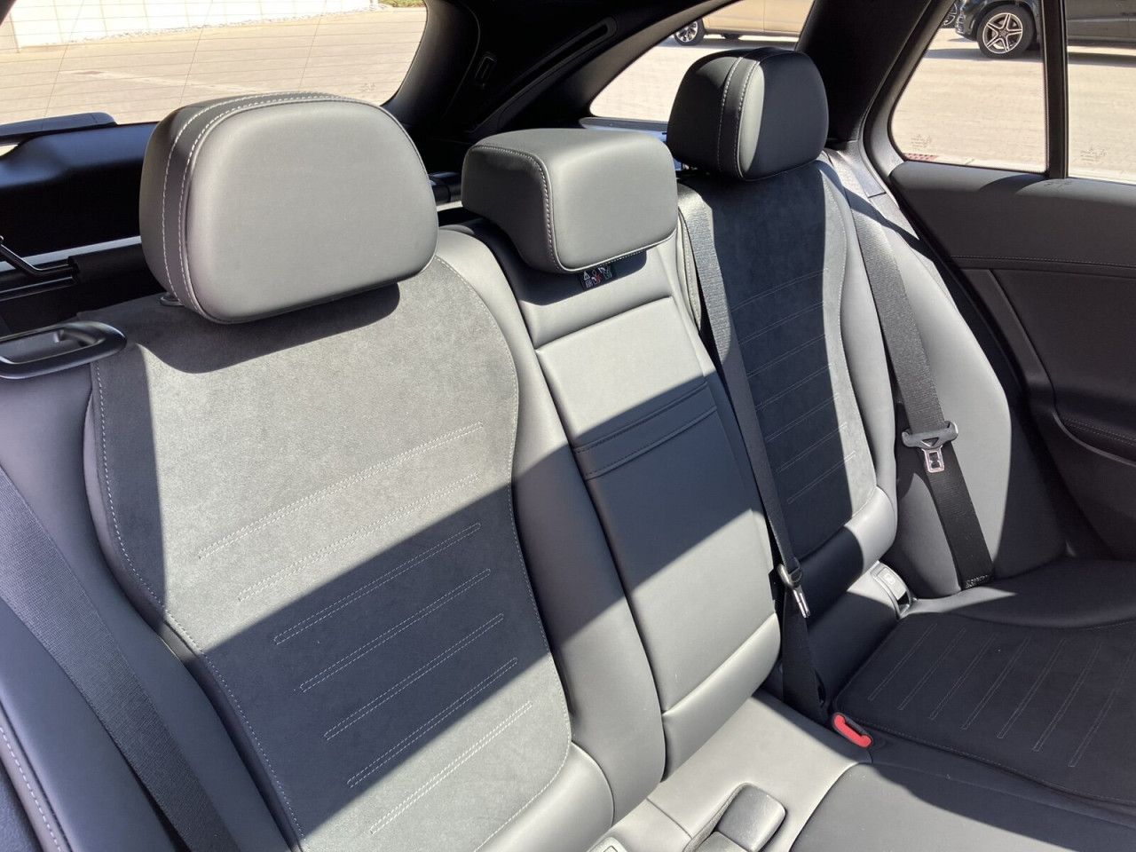 Mercedes-Benz C-Klasse – Bild 8