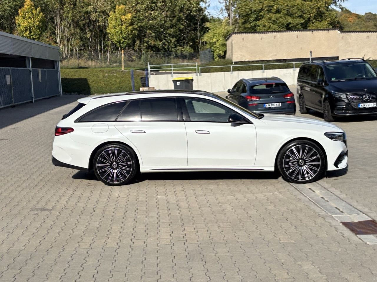 Mercedes-Benz E-Klasse – Bild 9