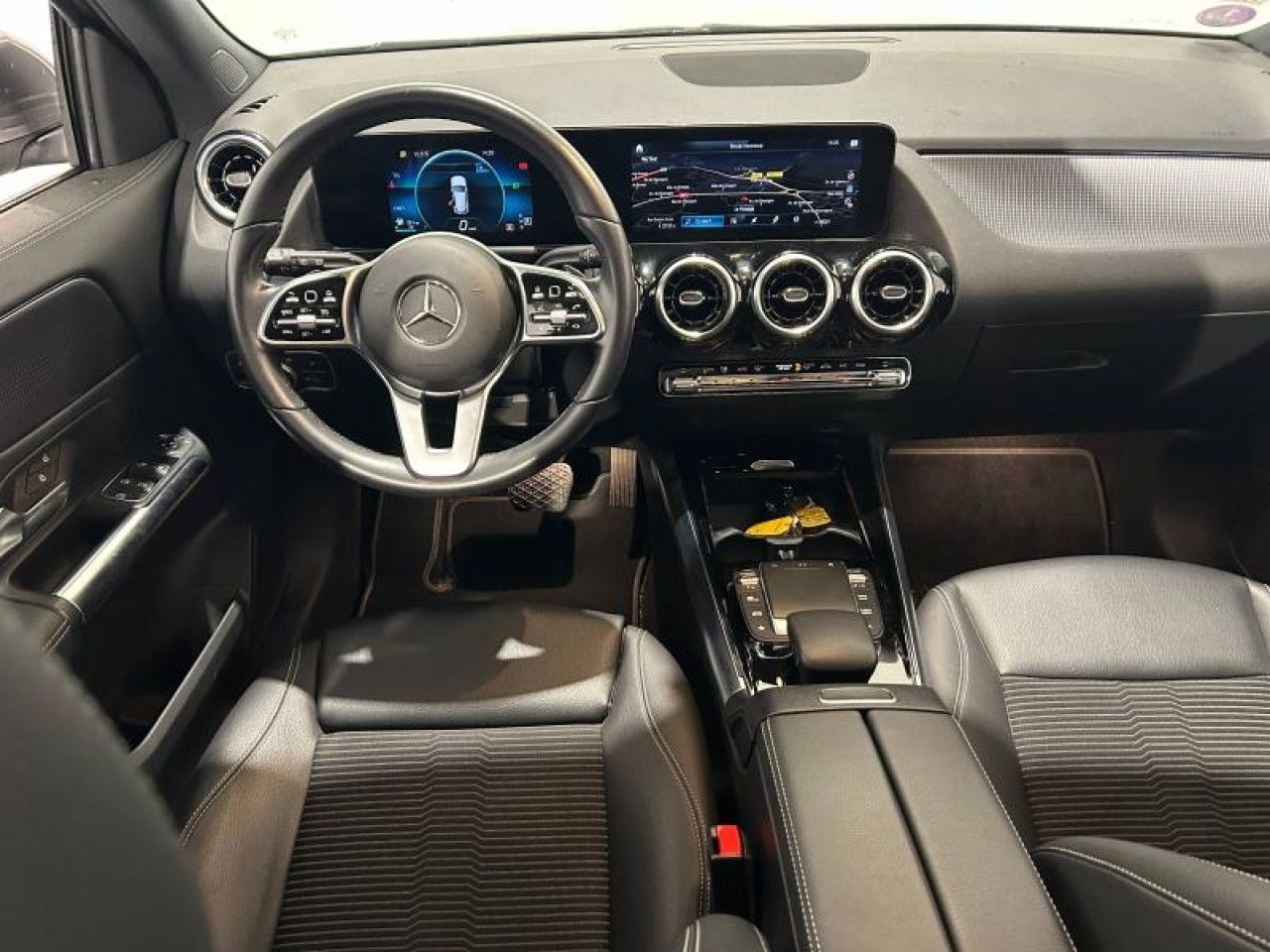 Photo du v&eacute;hicule 18 / 18