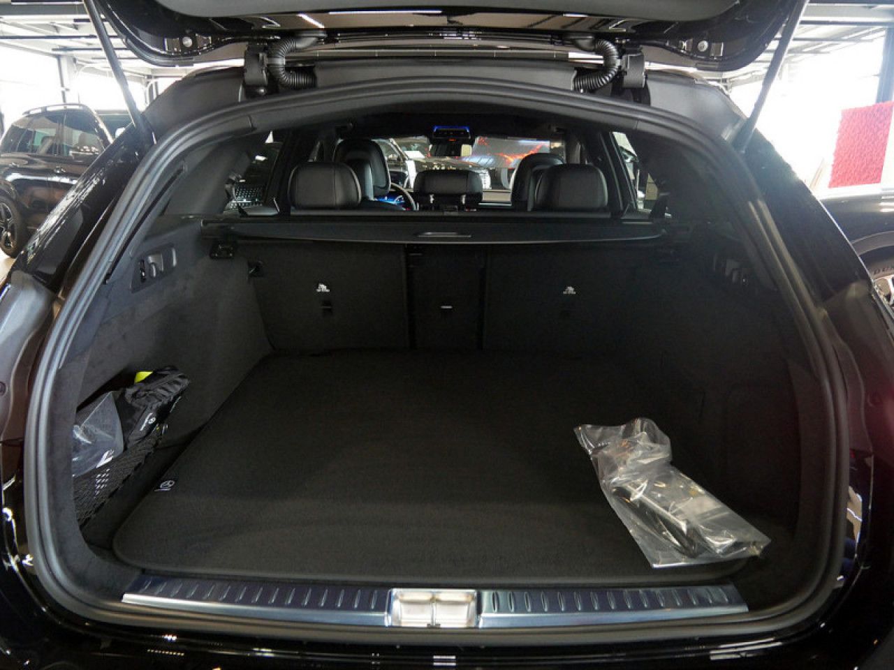 Mercedes-Benz E-Klasse – Bild 11