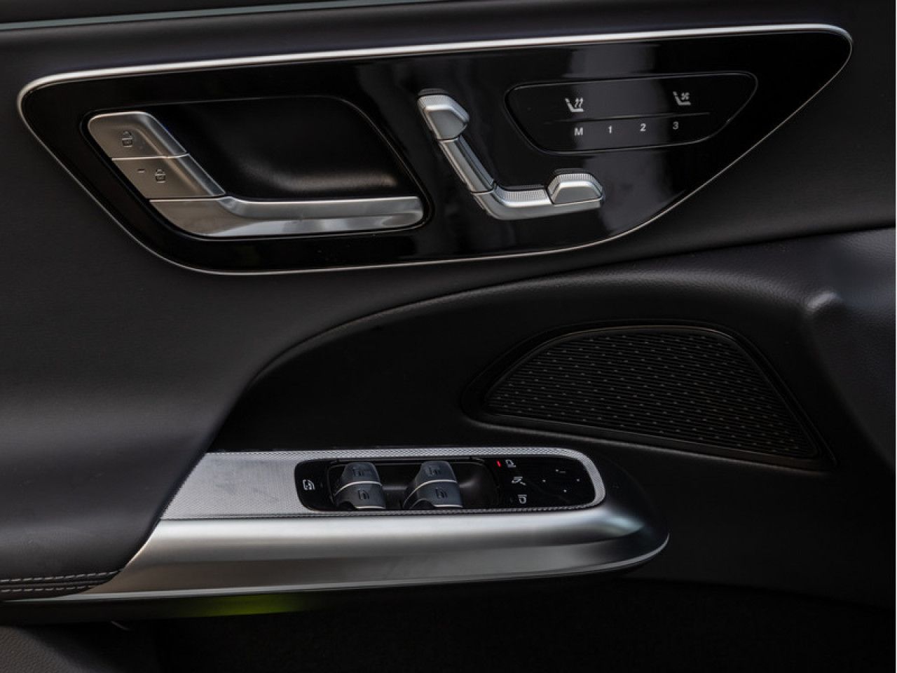Mercedes-Benz E-Klasse – Bild 23