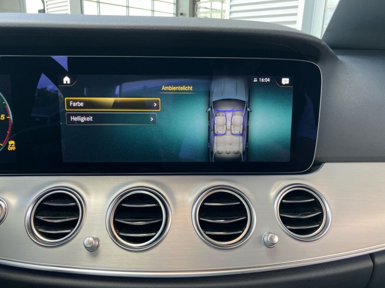 Mercedes-Benz E-Klasse – Bild 25