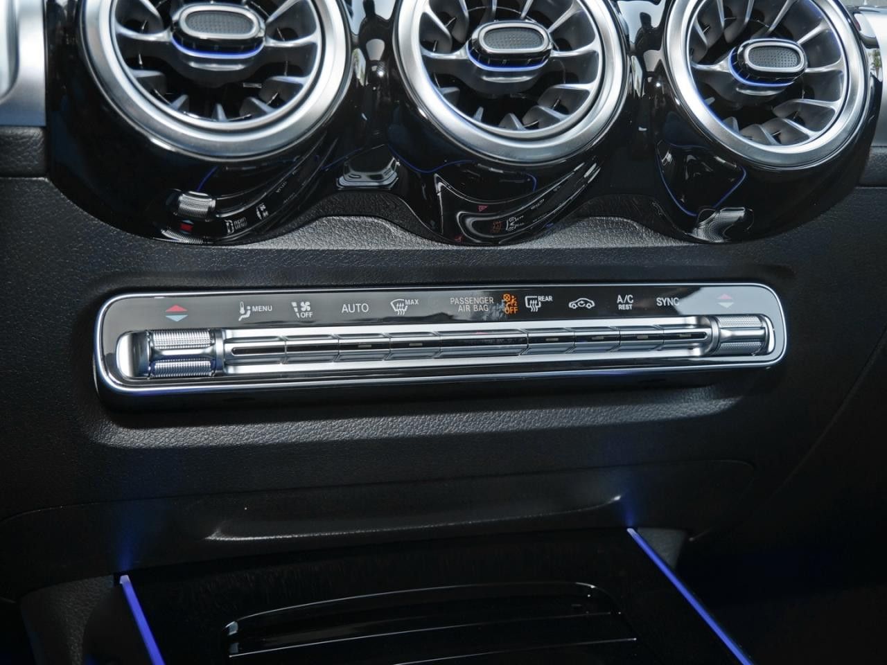 Mercedes-Benz GLB – Bild 18