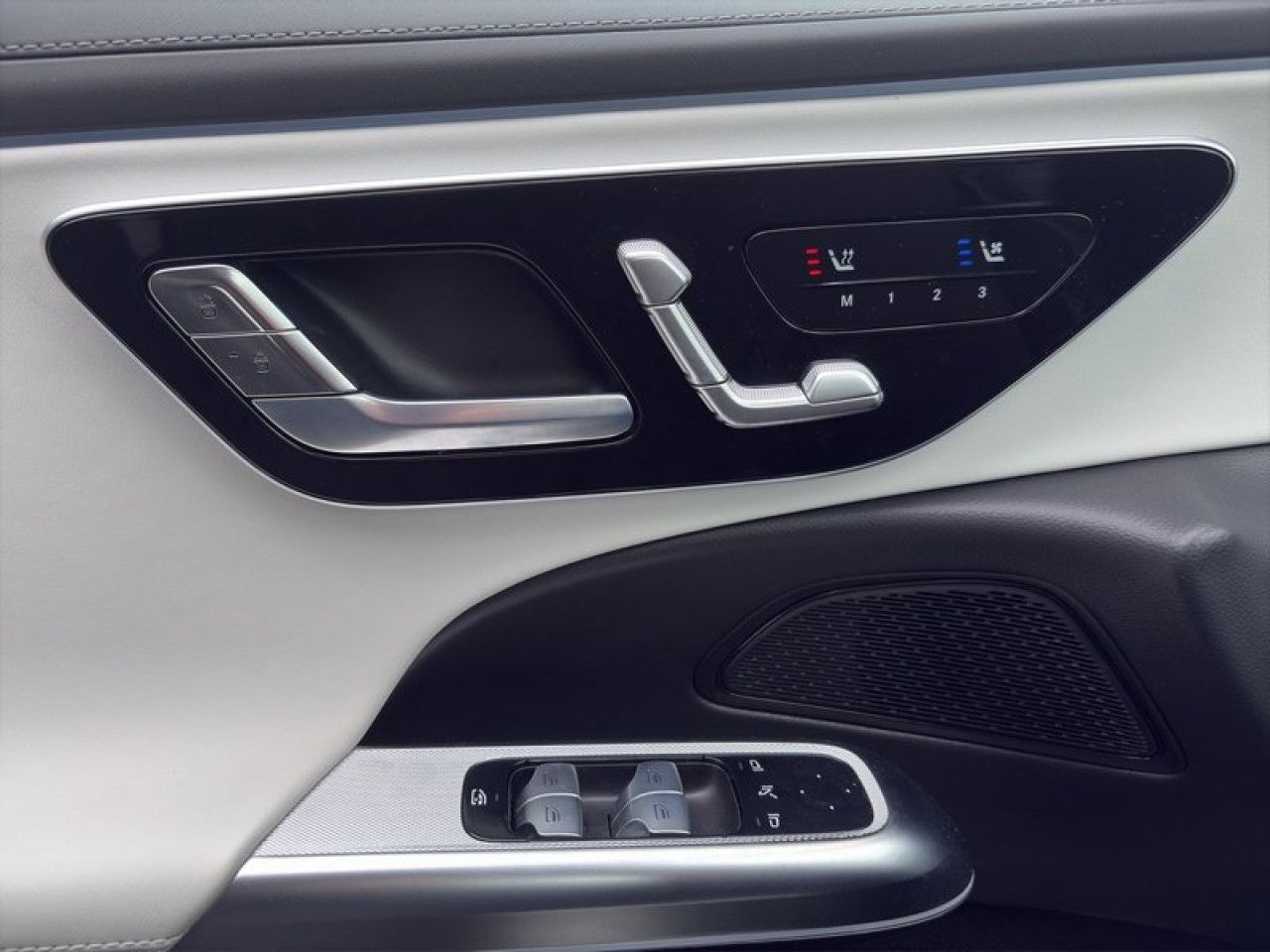 Mercedes-Benz E-Klasse – Bild 14