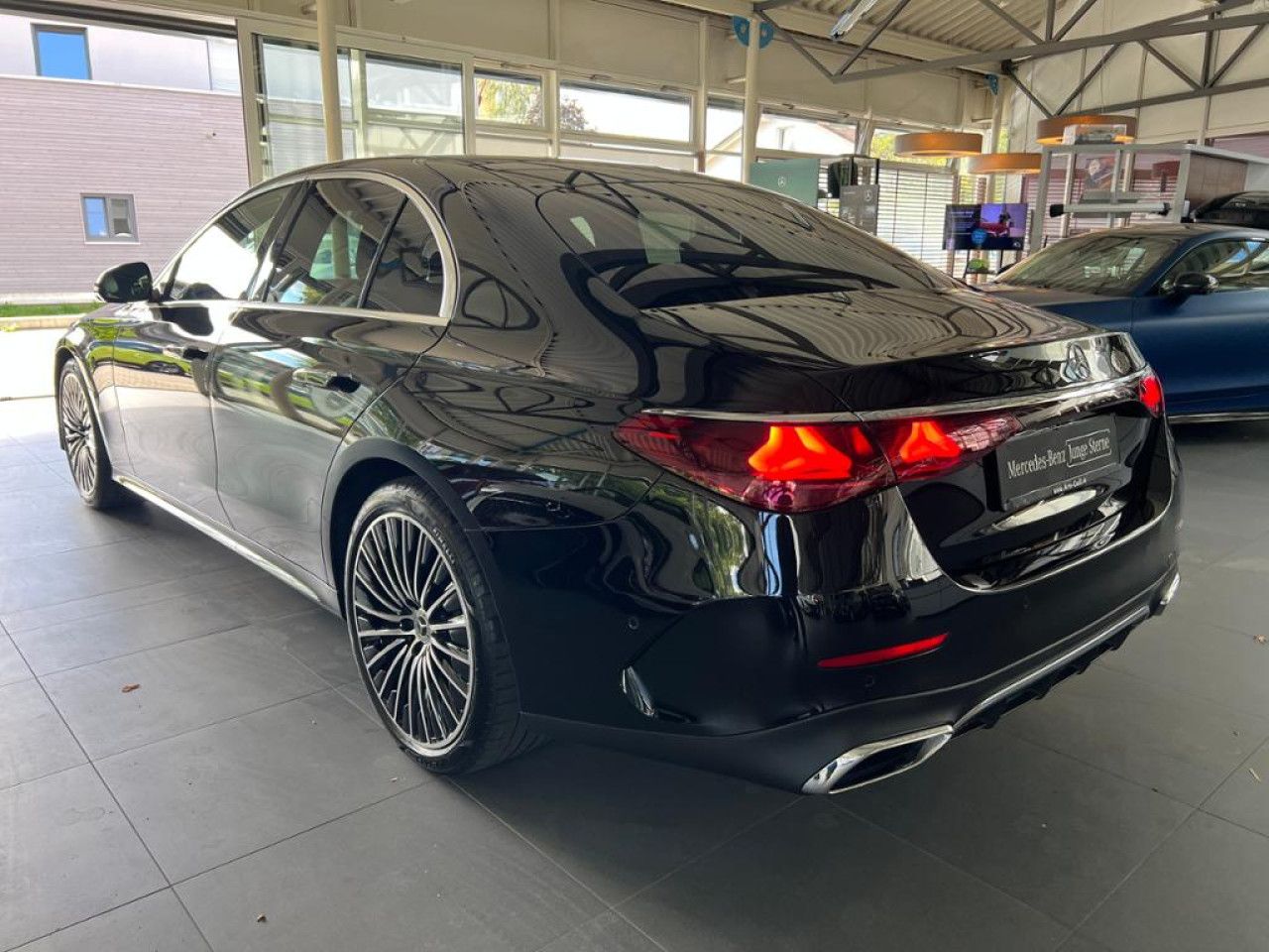 Mercedes-Benz E-Klasse – Bild 6