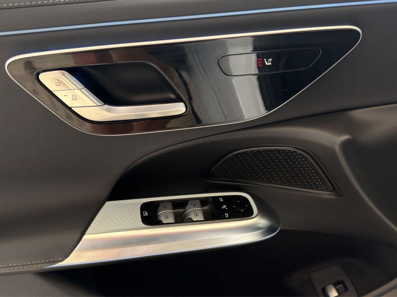 Mercedes-Benz E-Klasse – Bild 6