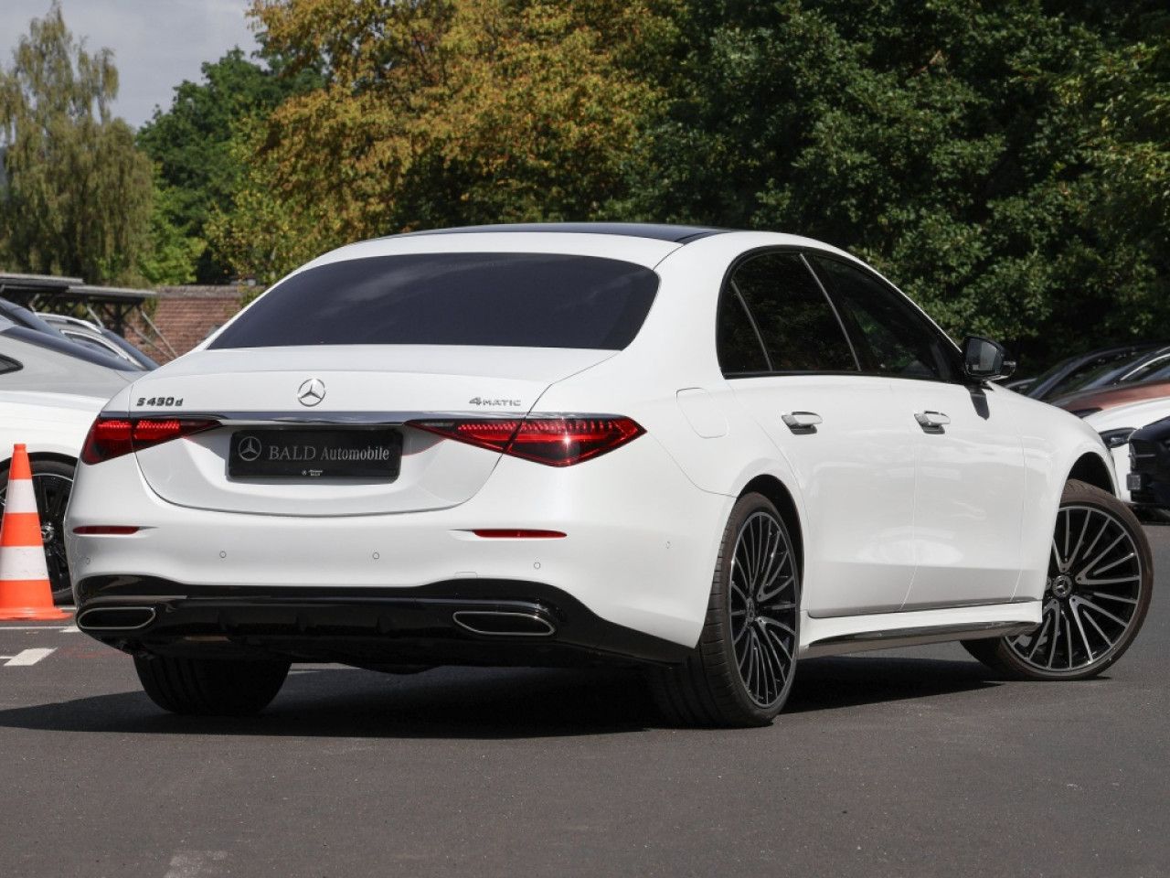 Mercedes-Benz S-Klasse – Bild 2