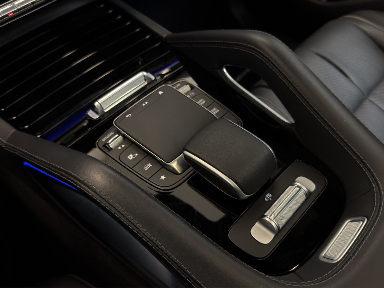 Mercedes-Benz GLS – Bild 18