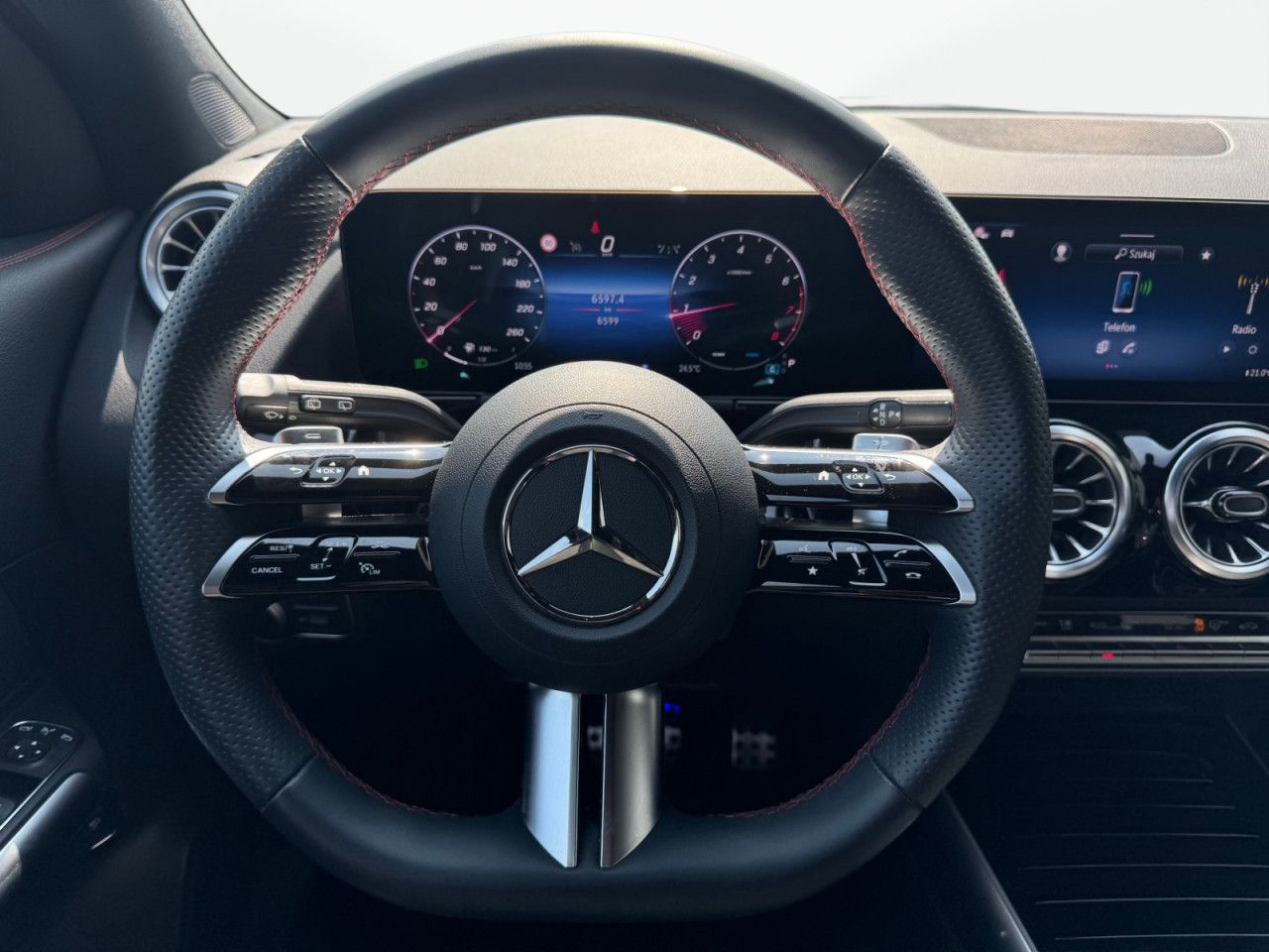 Zdjęcie pojazdu 13 / 21