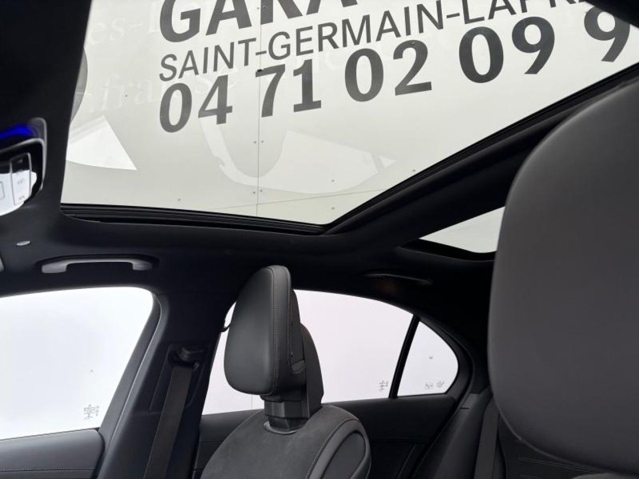 Photo du v&eacute;hicule 12 / 13