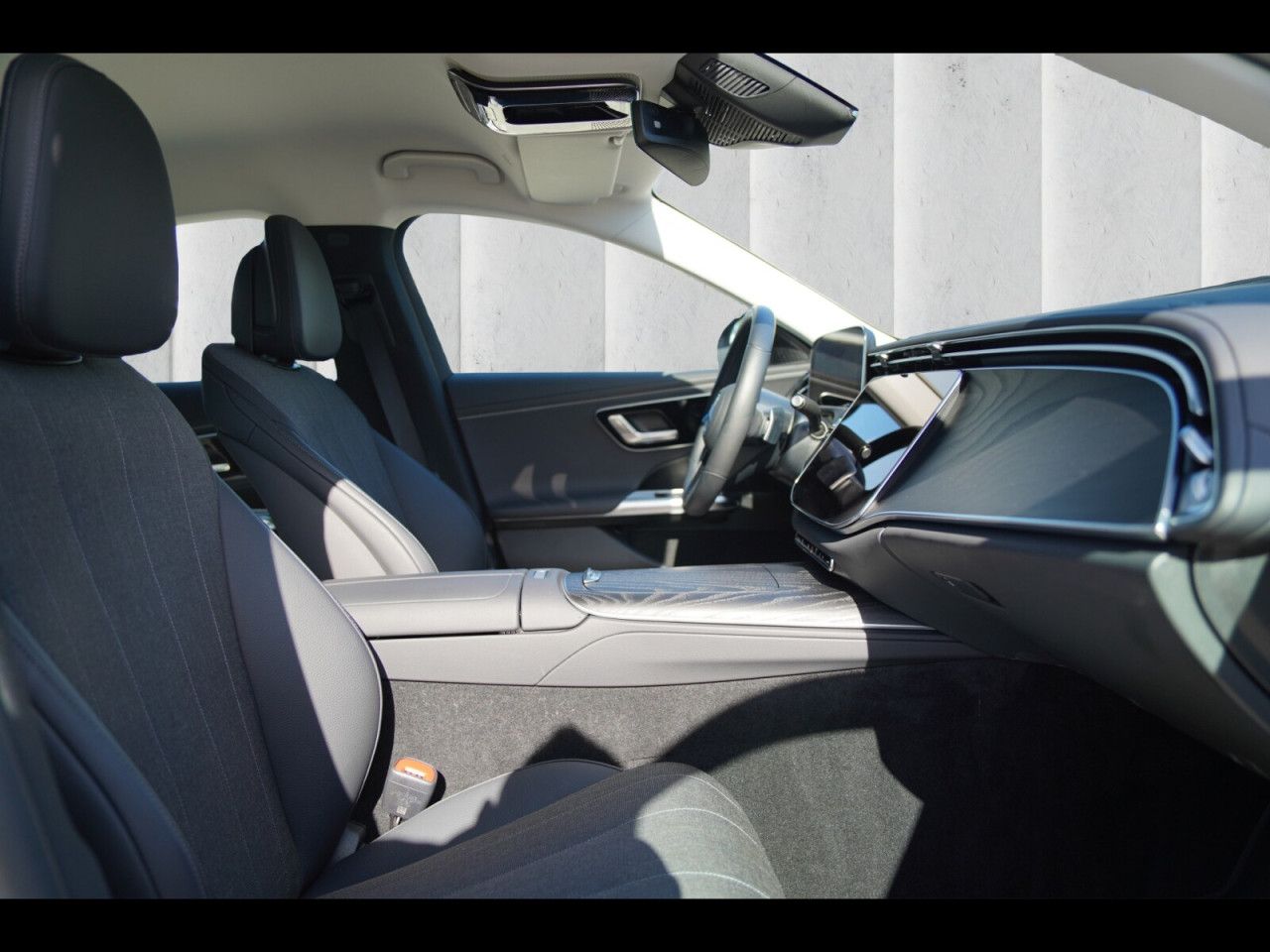 Mercedes-Benz E-Klasse – Bild 9