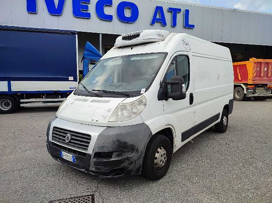 Vehicle image 1 / 10
