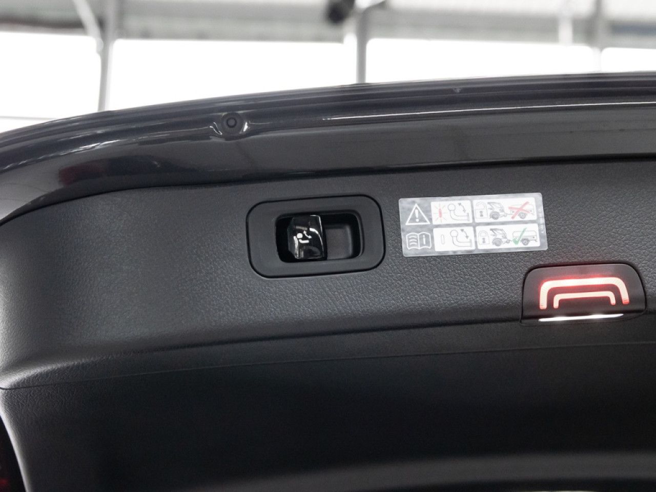 Mercedes-Benz C-Klasse – Bild 8
