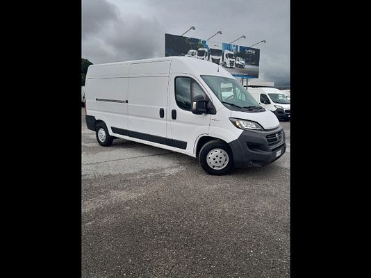 Vehicle image 16 / 21